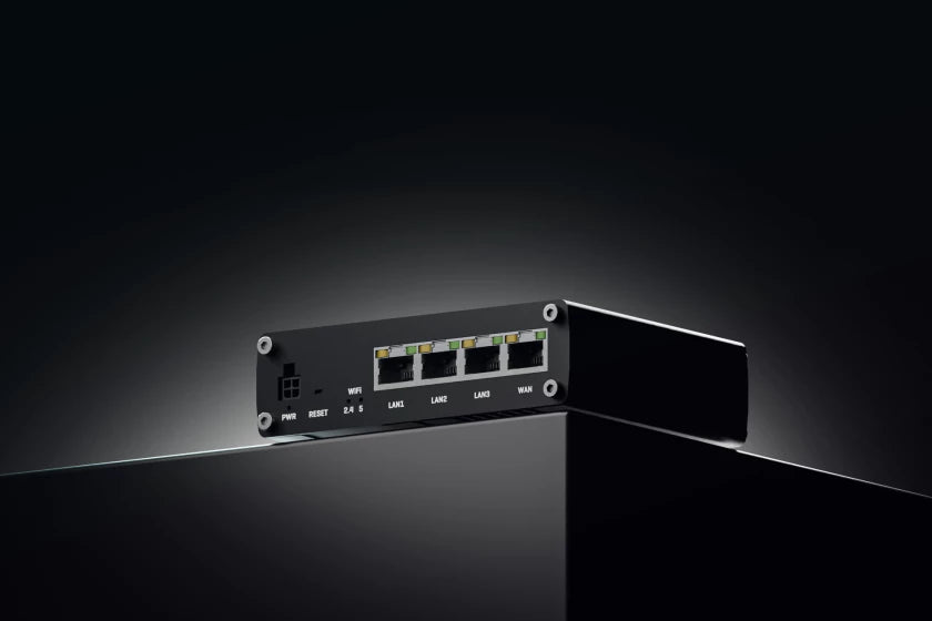 RUTX10 PROFESSIONAL ETHERNET ROUTER